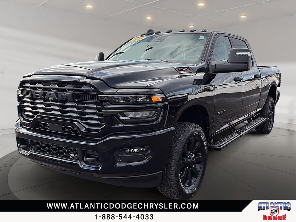 RAM 2500 Big Horn Crew Cab 4WD 2026