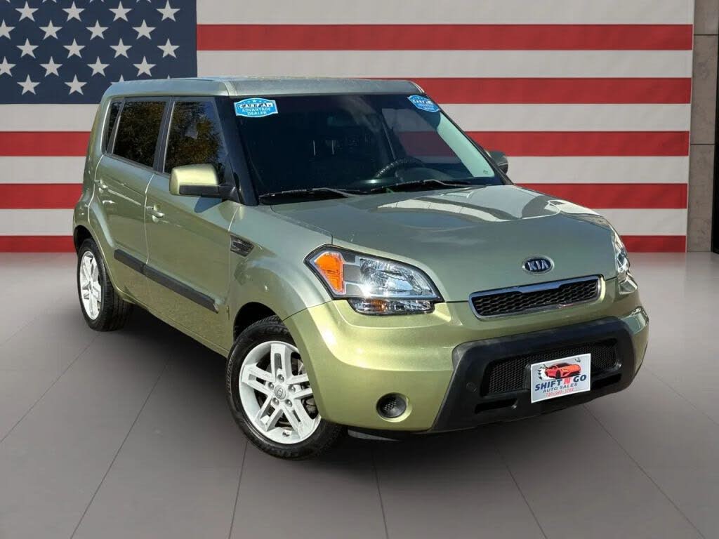 2011 Kia Soul +