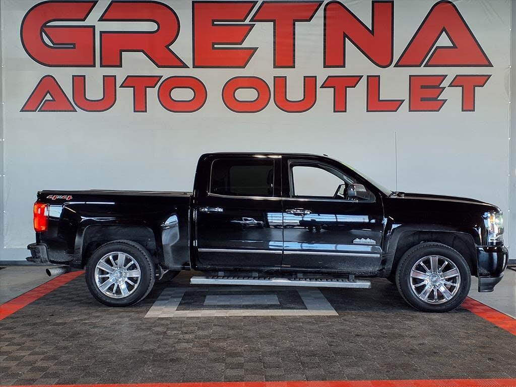 2017 Chevrolet Silverado 1500 High Country Crew Cab 4WD