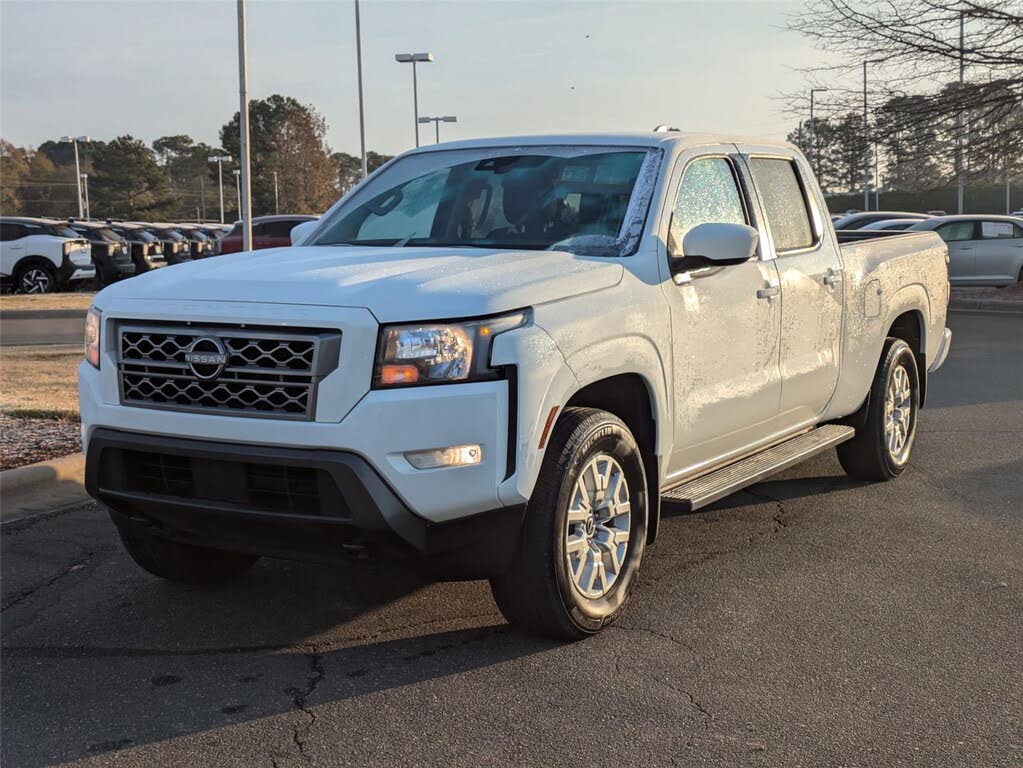 2023 Nissan Frontier SV Crew Cab LB 4WD