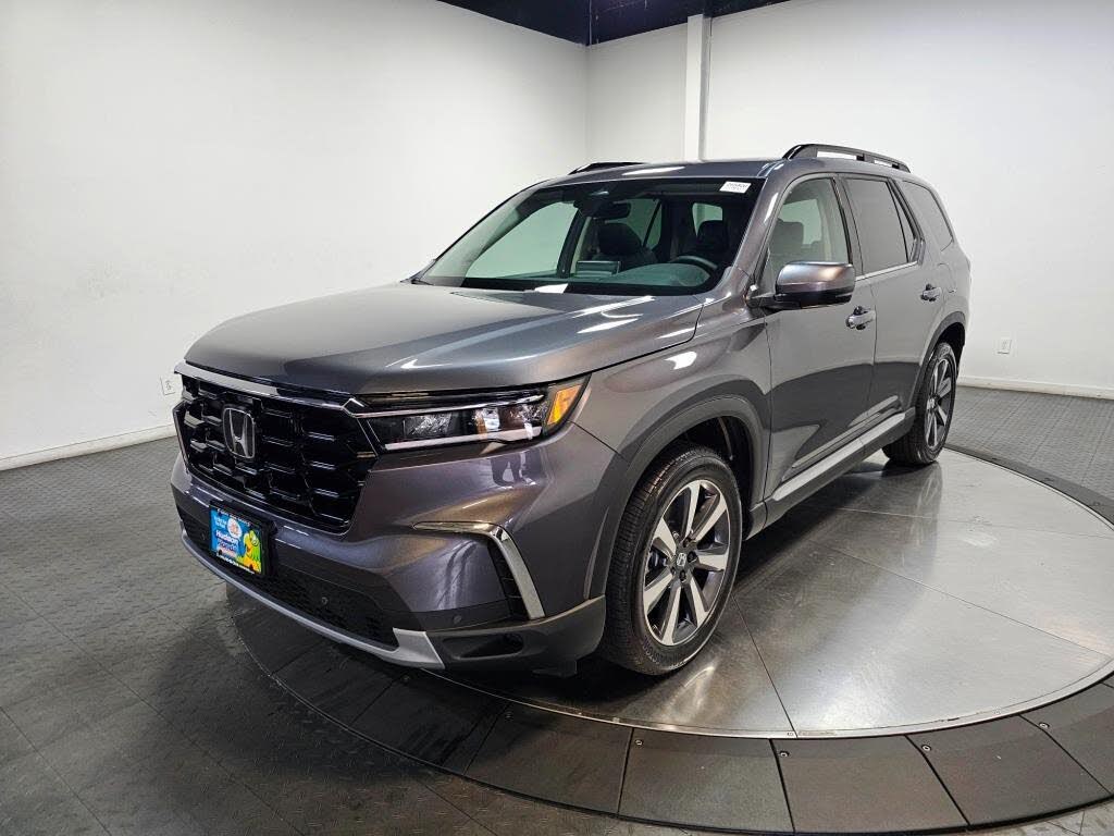 2025 Honda Pilot Touring AWD