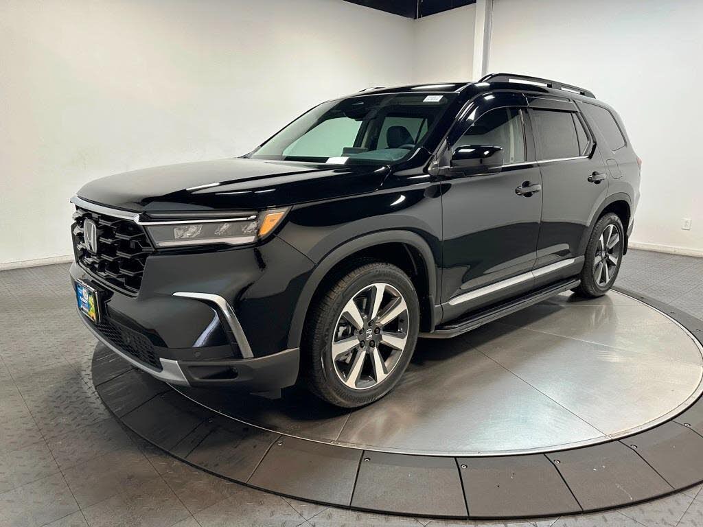 2025 Honda Pilot Touring AWD