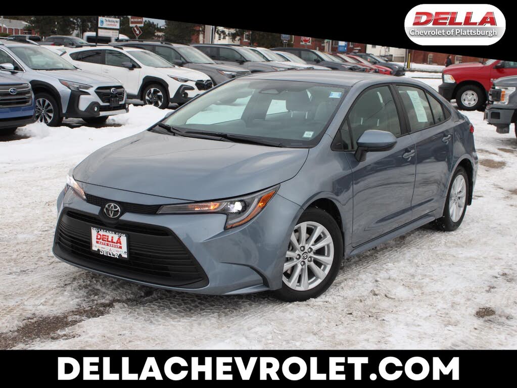 2025 Toyota Corolla LE FWD