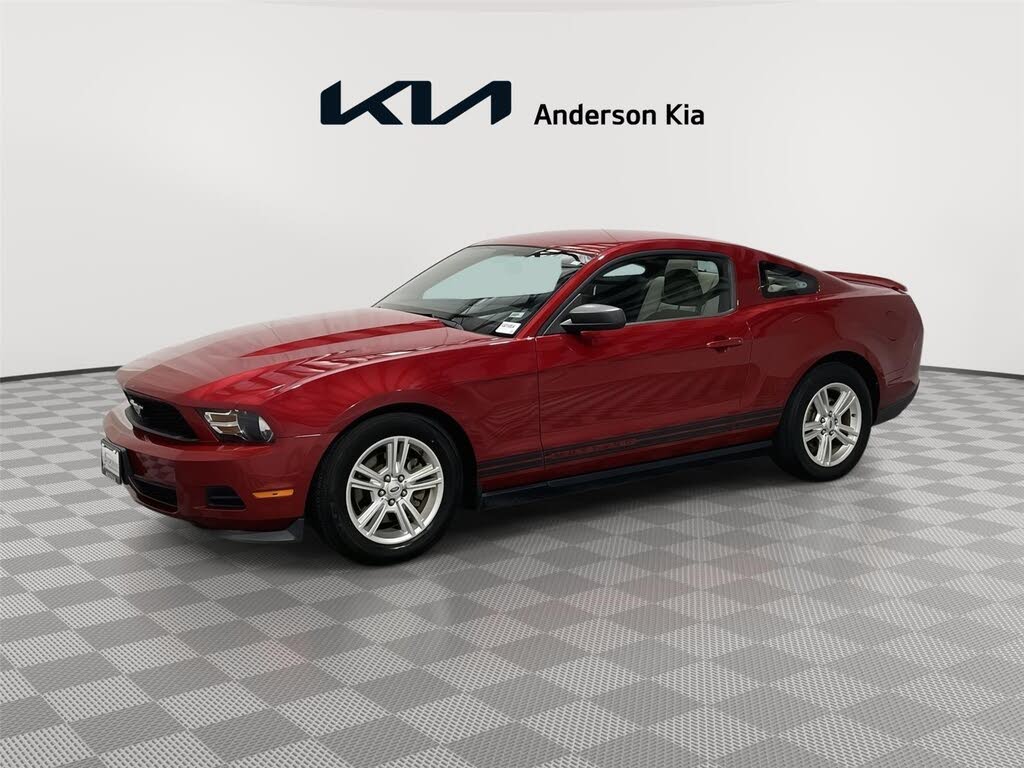 2012 Ford Mustang V6 Coupe RWD