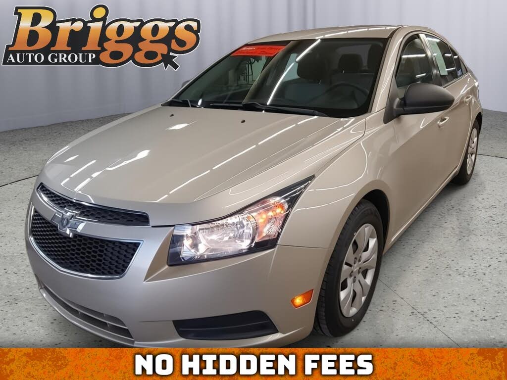 2014 Chevrolet Cruze LS Sedan FWD