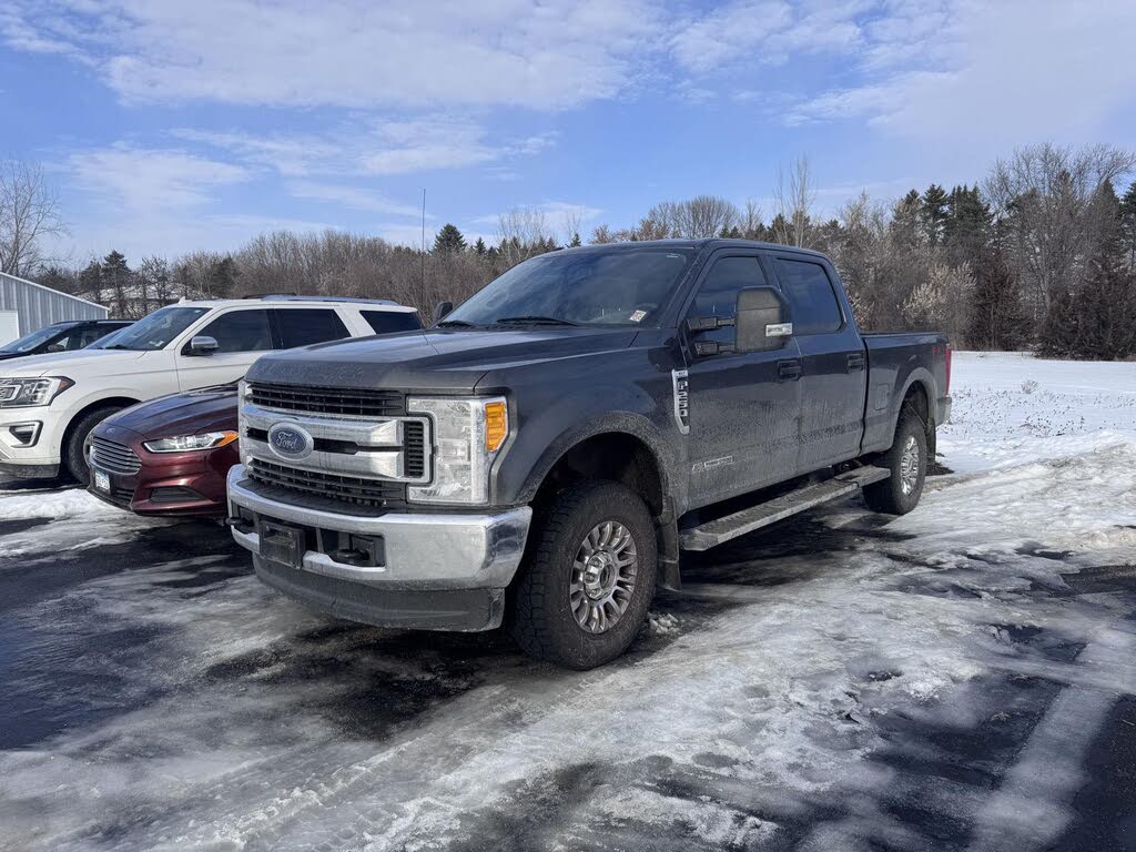 2017 Ford F-250 Super Duty XLT Crew Cab 4WD