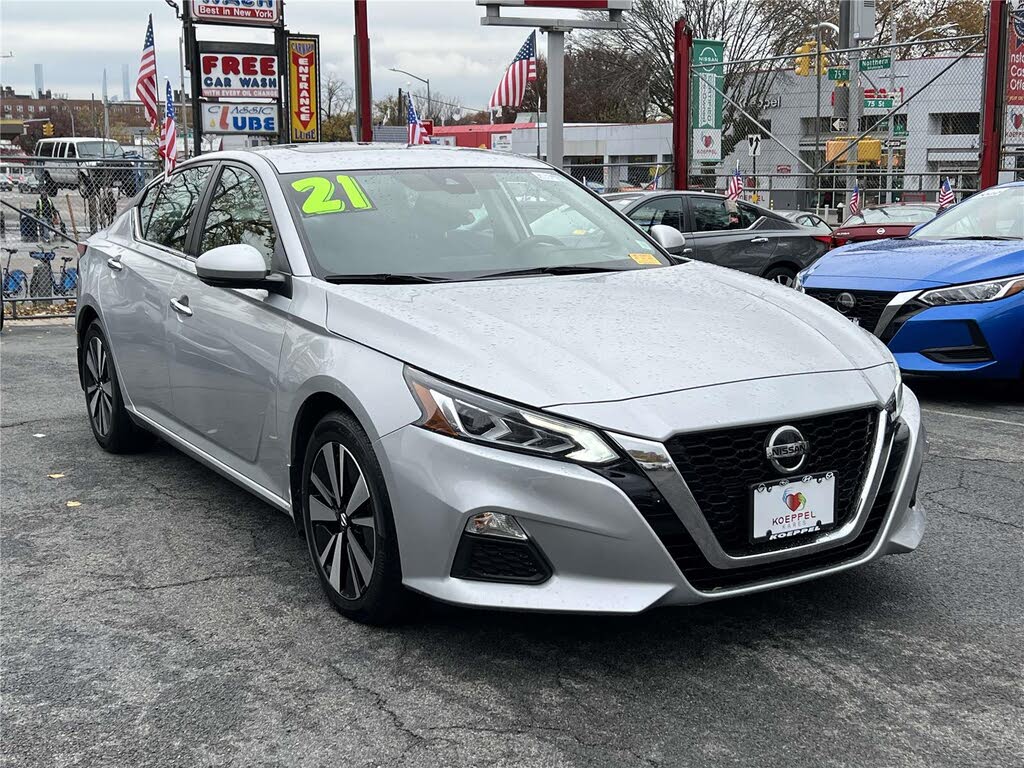 2021 Nissan Altima 2.5 SV FWD