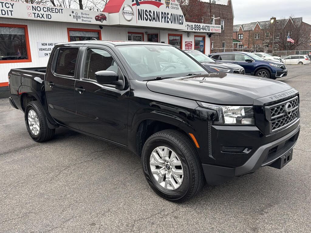 2023 Nissan Frontier SV Crew Cab 4WD