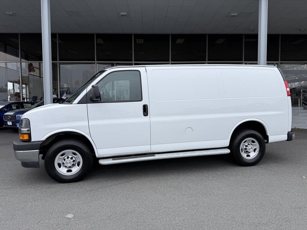 2024 Chevrolet Express Cargo 2500 RWD