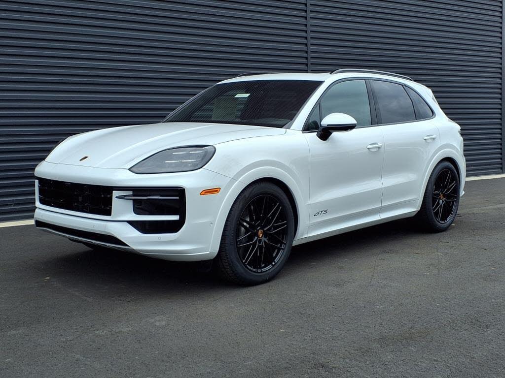 2025 Porsche Cayenne GTS AWD