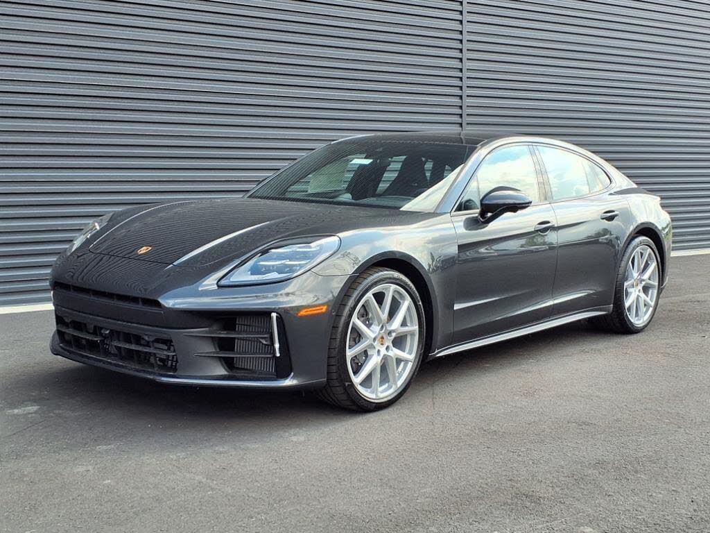 2025 Porsche Panamera 4 AWD