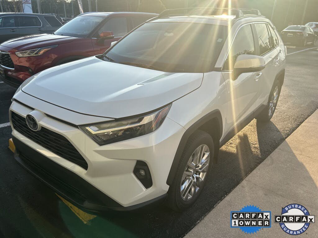 2025 Toyota RAV4 XLE Premium FWD
