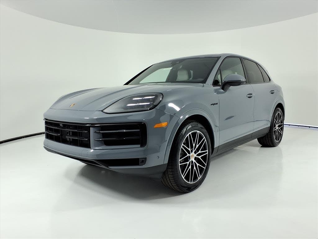 2026 Porsche Cayenne AWD