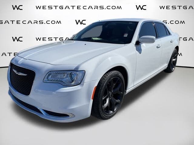 2021 Chrysler 300 Touring RWD