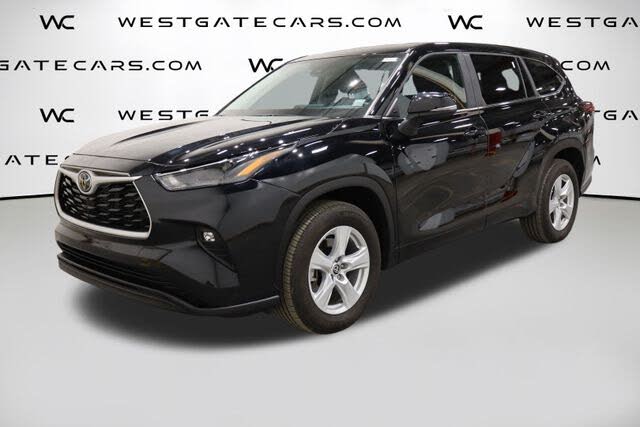 2024 Toyota Highlander LE FWD