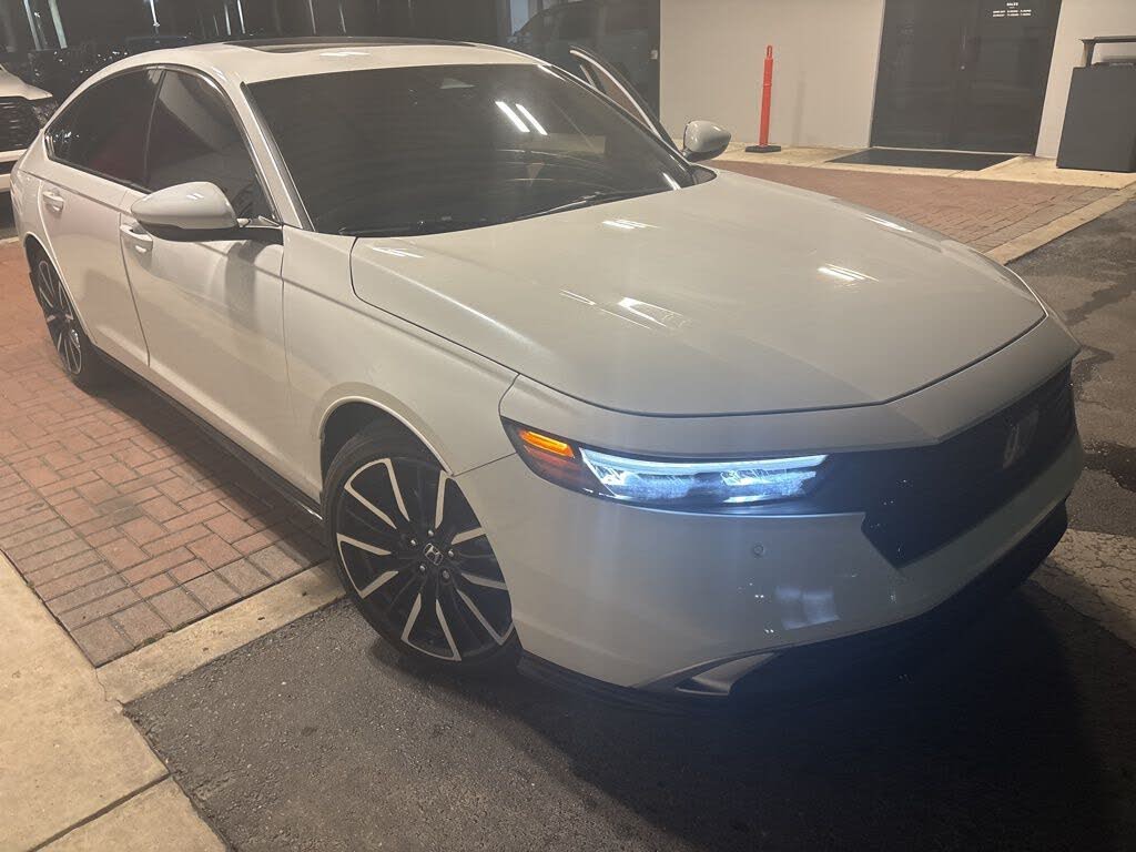 2025 Honda Accord Hybrid Touring FWD
