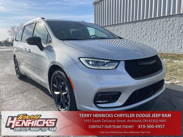 2026 Chrysler Pacifica Select FWD