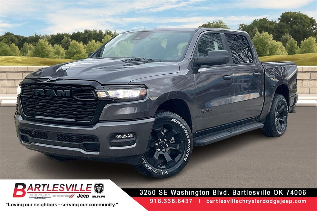 2026 RAM 1500 Express Crew Cab 4WD