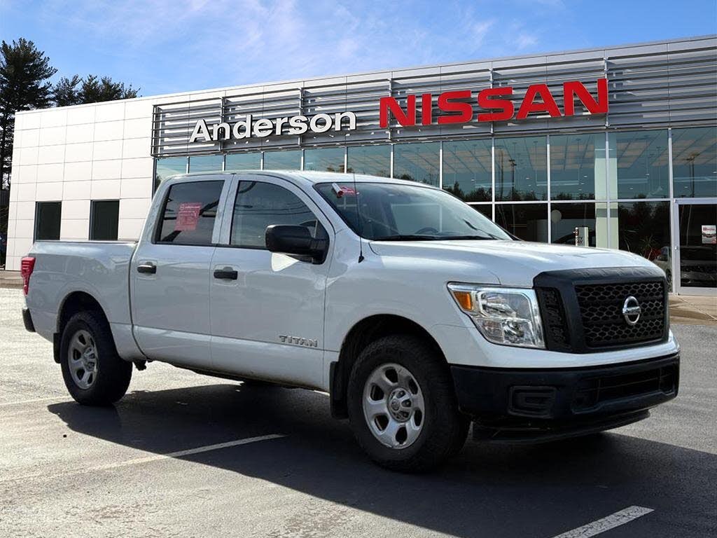 2018 Nissan Titan S Crew Cab 4WD