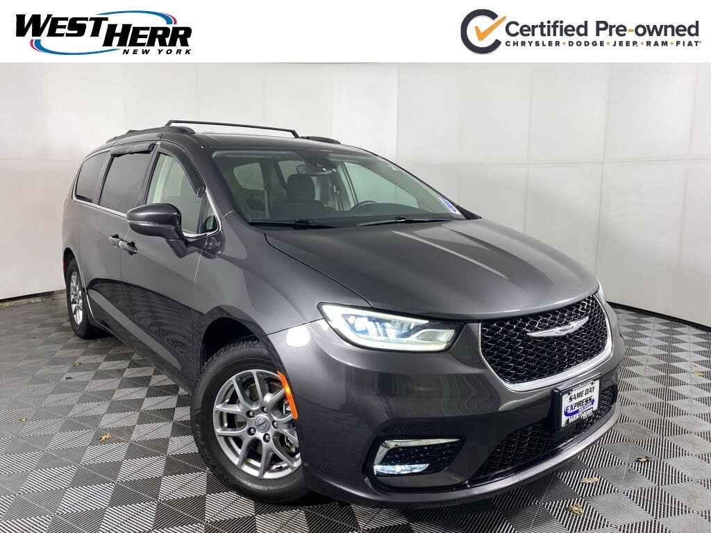 2021 Chrysler Pacifica Touring FWD