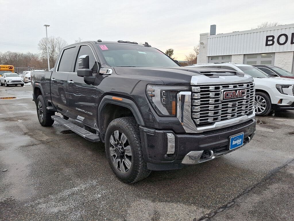 2024 GMC Sierra 2500HD Denali Crew Cab 4WD