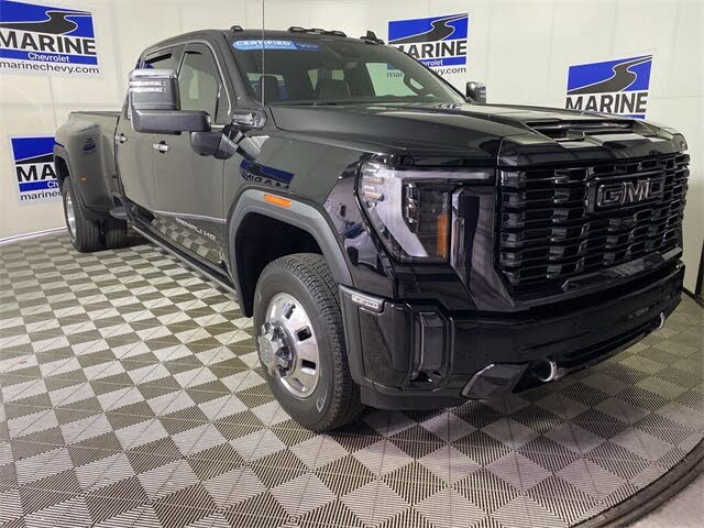 2024 GMC Sierra 3500HD Denali Ultimate Crew Cab 4WD