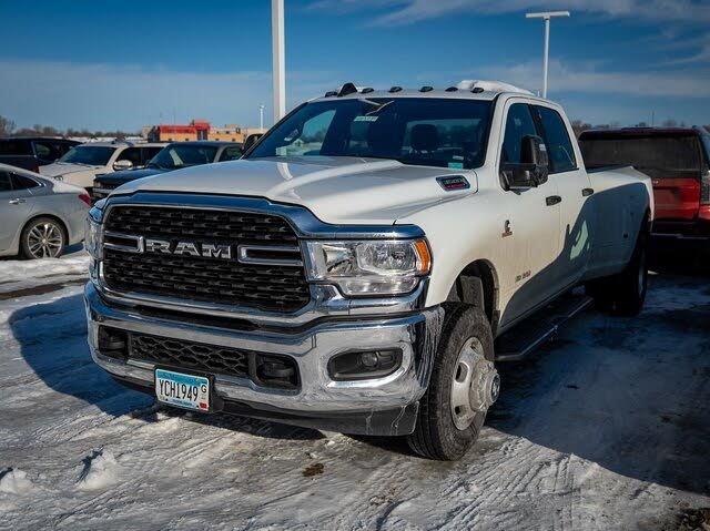 2024 RAM 3500 Big Horn Crew Cab LB DRW 4WD
