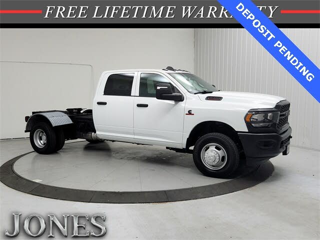 2024 RAM 3500 Chassis Tradesman Crew Cab LB DRW 4WD