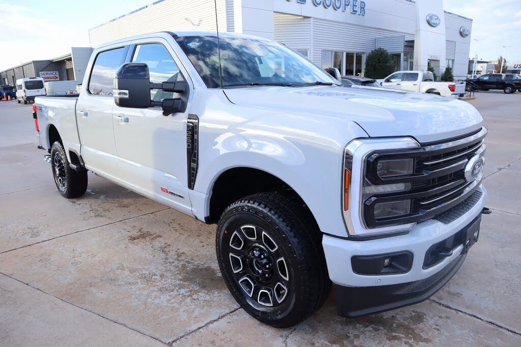 2026 Ford F-250 Super Duty Platinum Crew Cab 4WD
