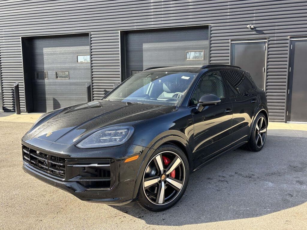 2026 Porsche Cayenne GTS AWD