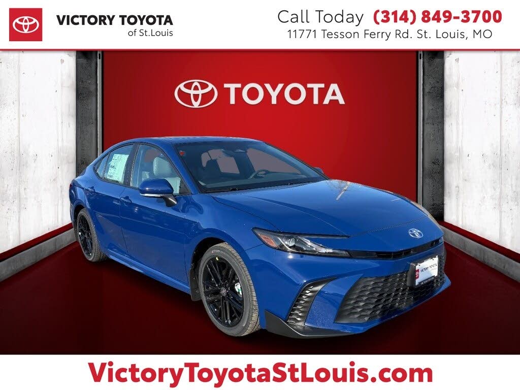 2026 Toyota Camry SE FWD