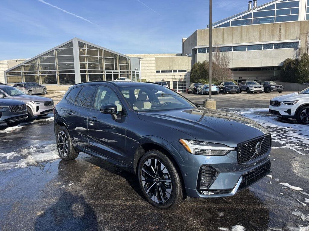 2026 Volvo XC60 B5 Plus AWD