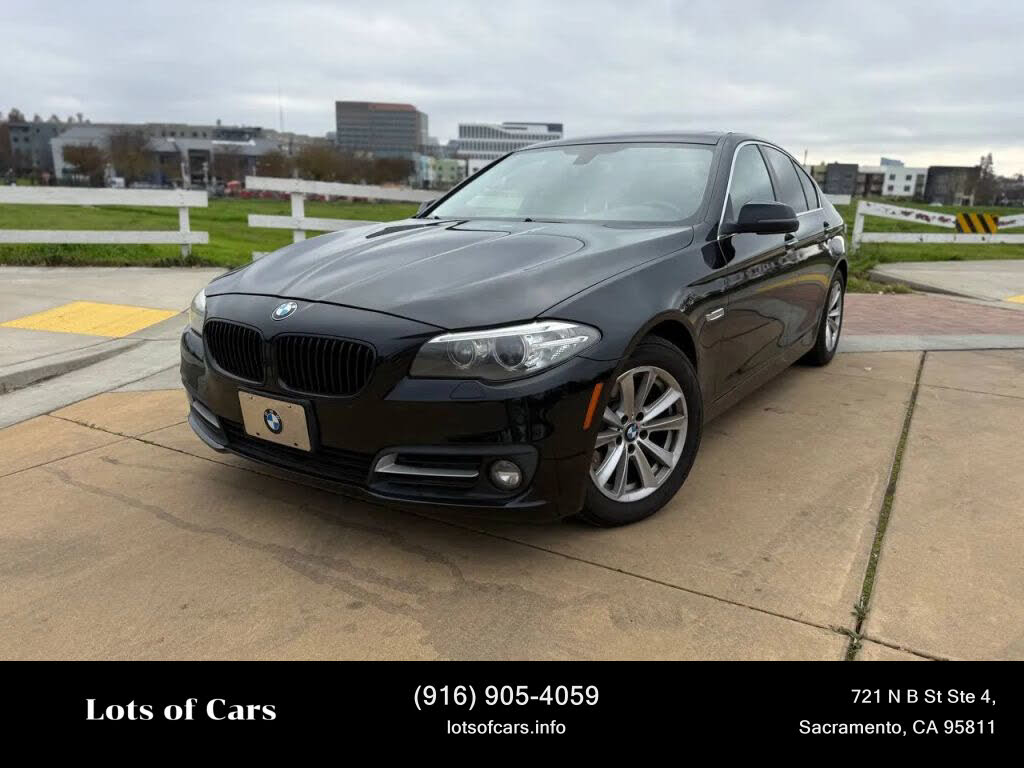 2015 BMW 5 Series 528i Sedan RWD