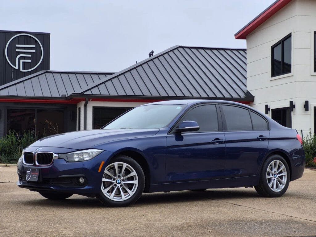 2017 BMW 3 Series 320i Sedan RWD