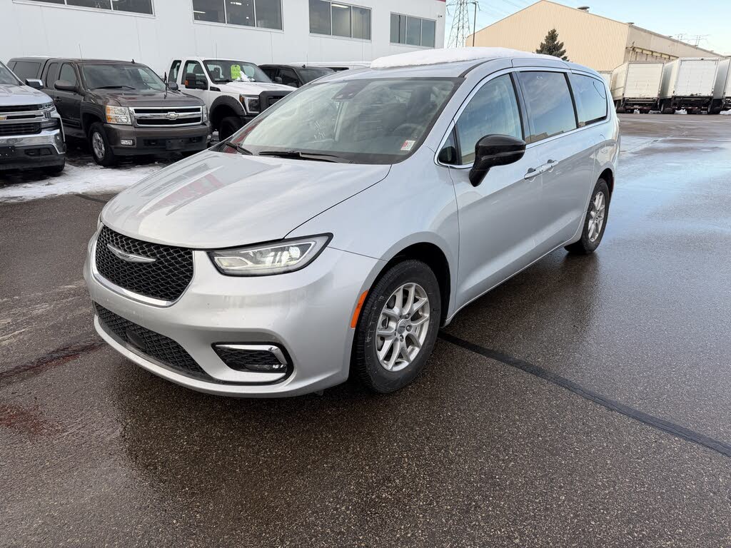 2024 Chrysler Pacifica Touring L FWD