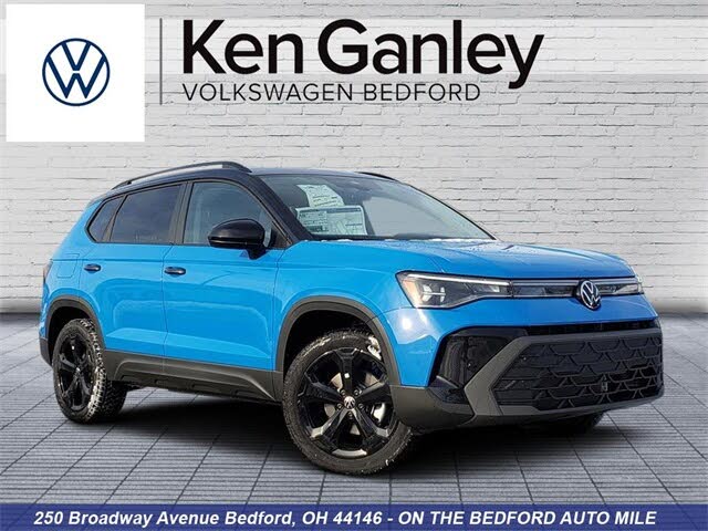 2026 Volkswagen Taos SE Black 4Motion