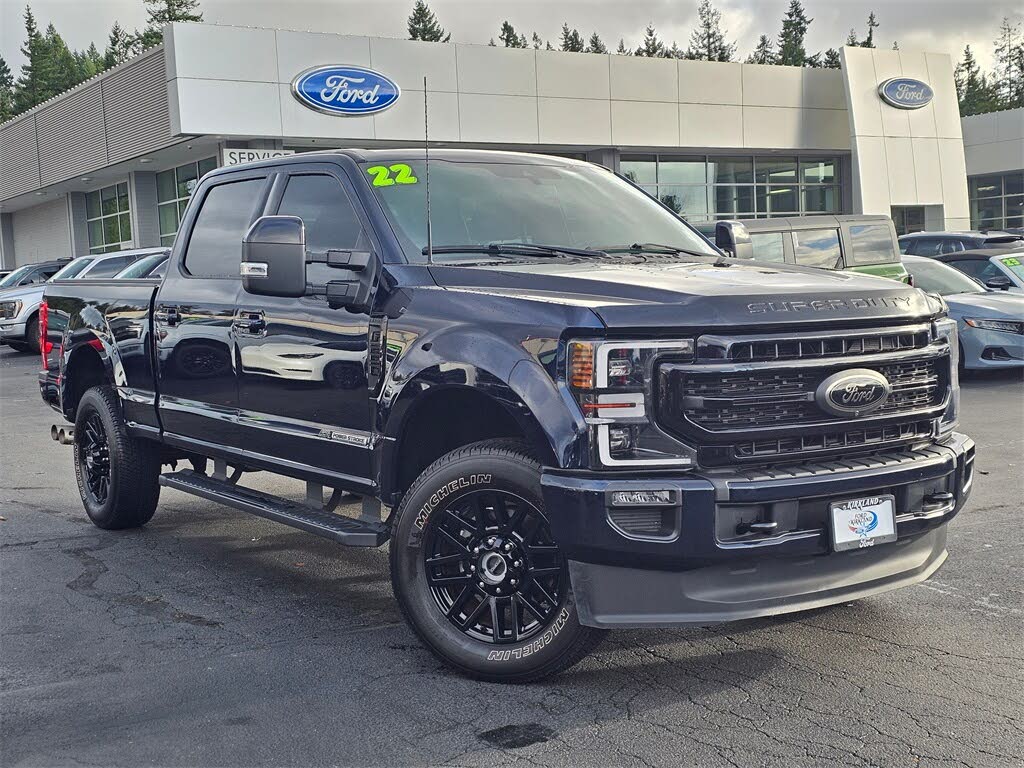 2022 Ford F-250 Super Duty Lariat Crew Cab 4WD