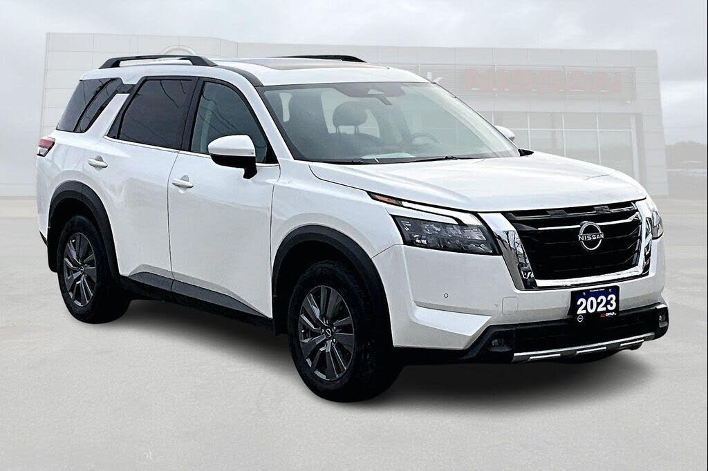 2023 Nissan Pathfinder SV 4WD
