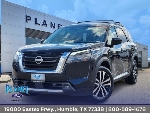2023 Nissan Pathfinder Platinum FWD