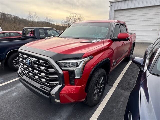 2023 Toyota Tundra Hybrid Platinum HV CrewMax Cab 4WD