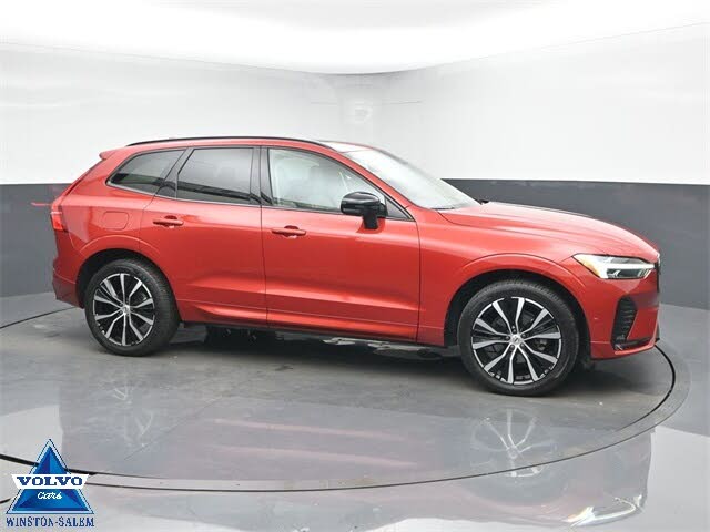 2023 Volvo XC60 B5 Plus Dark Theme AWD
