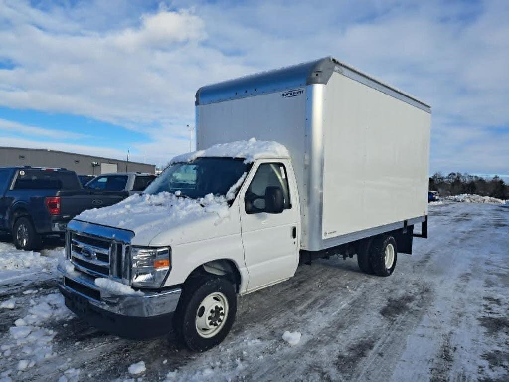 2024 Ford E-Series Chassis E-350 SD Cutaway SB RWD