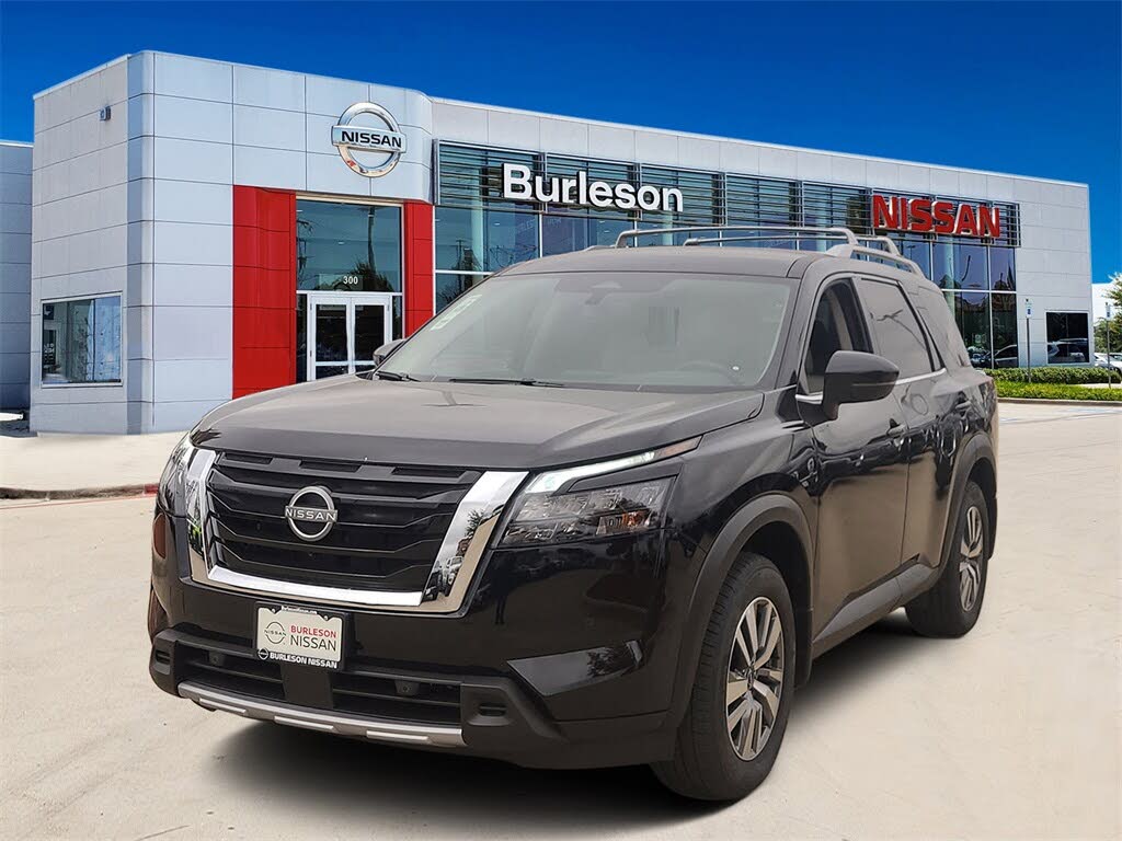 2025 Nissan Pathfinder SL FWD