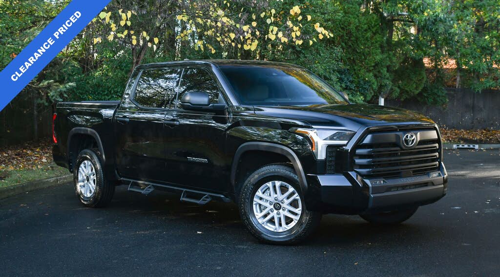 2025 Toyota Tundra SR5 CrewMax Cab 4WD