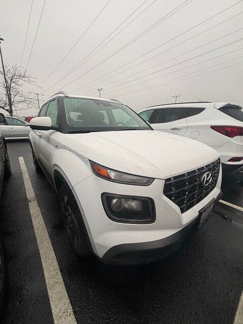 2022 Hyundai Venue SEL FWD