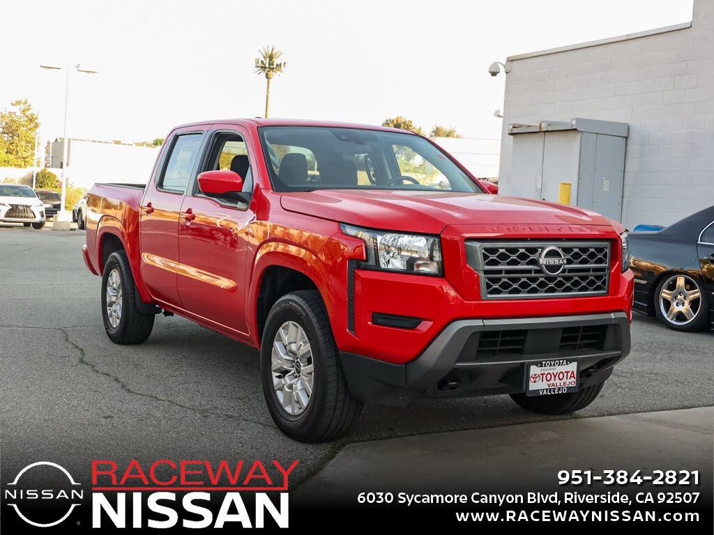 2023 Nissan Frontier SV Crew Cab 4WD