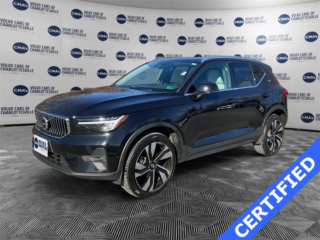 2023 Volvo XC40 B5 Plus Bright Theme AWD