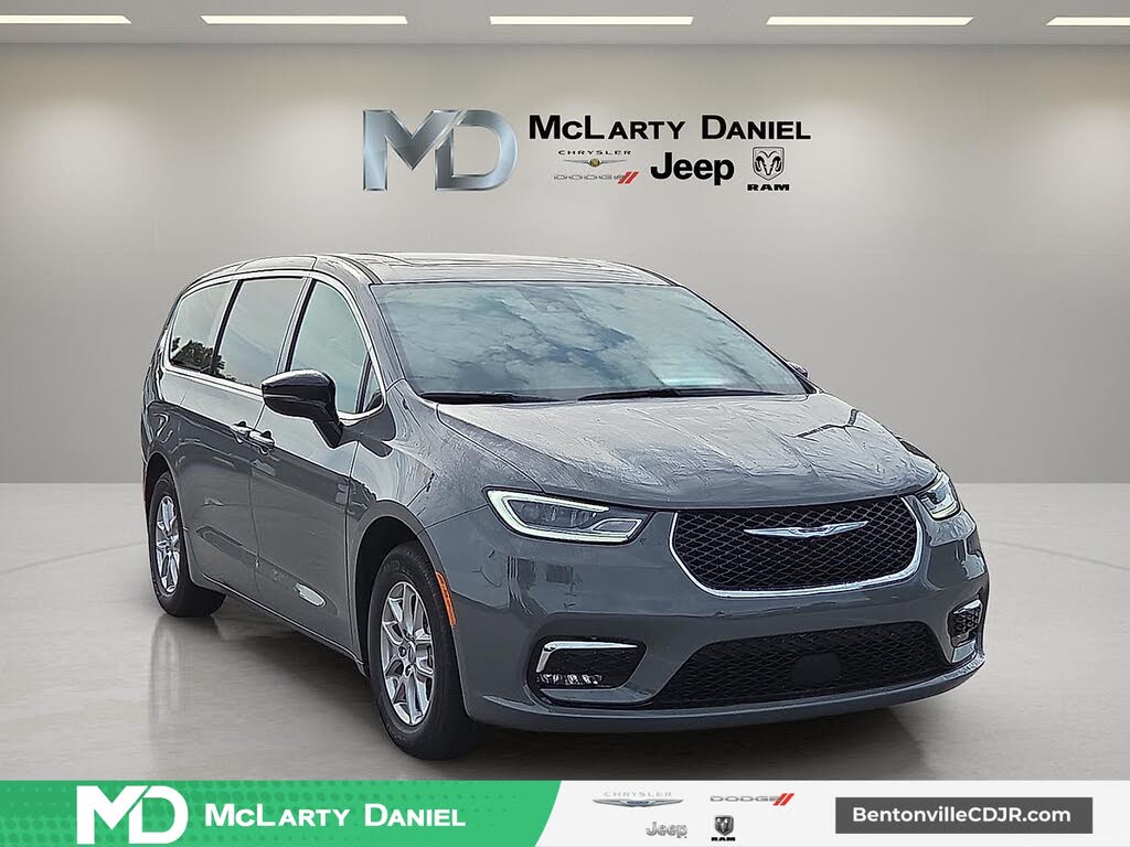 2025 Chrysler Pacifica Select FWD