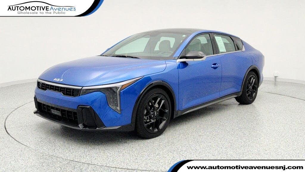 2025 Kia K4 GT-Line Turbo FWD