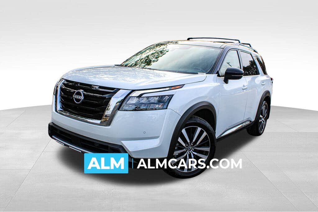 2025 Nissan Pathfinder Platinum FWD